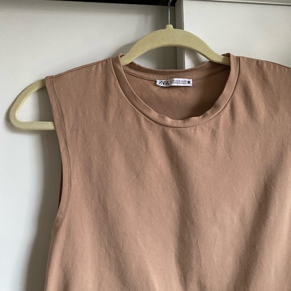 Zara Tan Cropped Tank - Picture 4 of 6